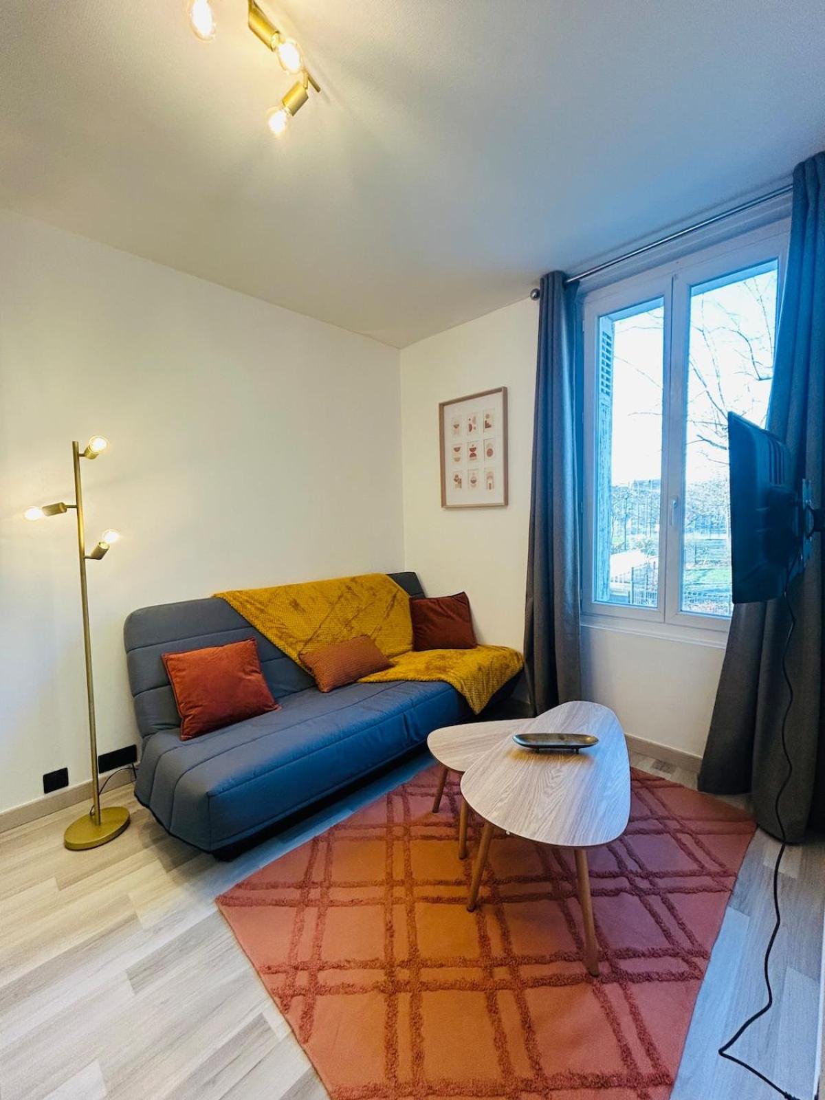 Appartement Charmant Proche Gare ตูร์ ภายนอก รูปภาพ